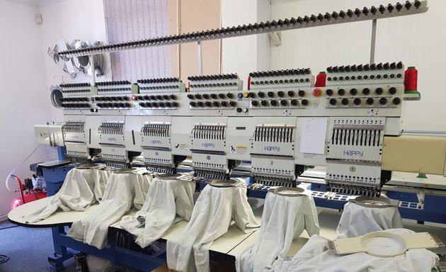 Photo of Gimmick Print & Embroidery Company