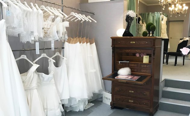 Photo de Boutique robe de mariée | Cymbeline Besançon