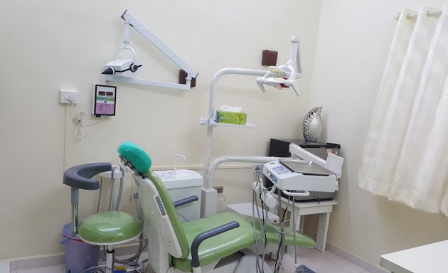 Photo of Dr. Mohatta's Dental Clinic and MicroDentistry Center