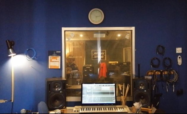 Photo of Artrax Jamming Studio