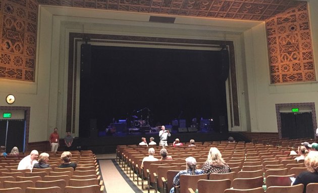 Photo of Hogg Memorial Auditorium
