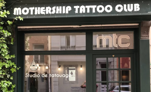 Photo de Mothership Tattoo Club