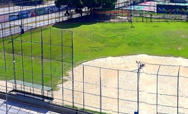 Foto de Campo de Béisbol y softball Colegio La Salle