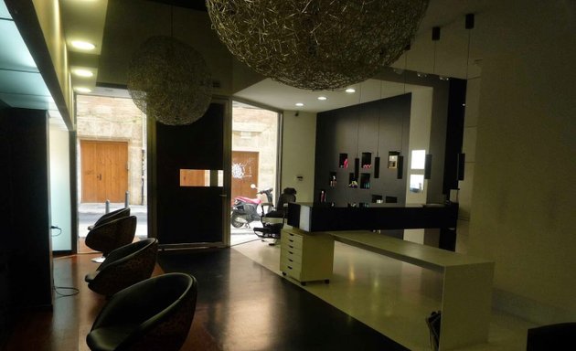 Foto de mundopeludo peluqueria y maquillaje organic hair salon