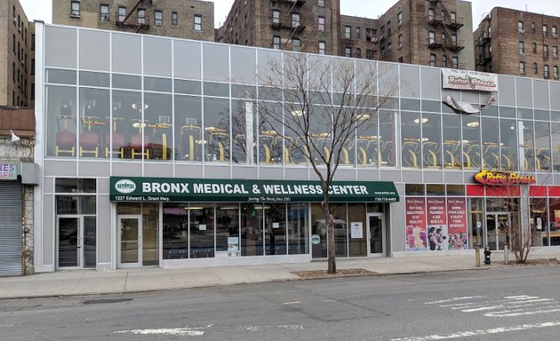 Photo of Bronx Medical & Wellness Center (Morris Heights Medical Center)