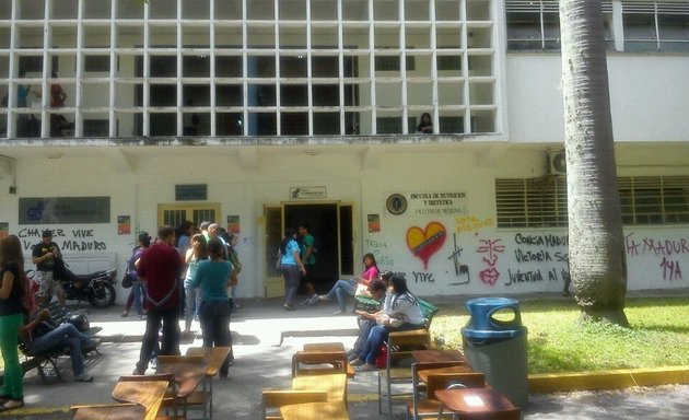 Foto de Escuela de Comunicación Social - UCV