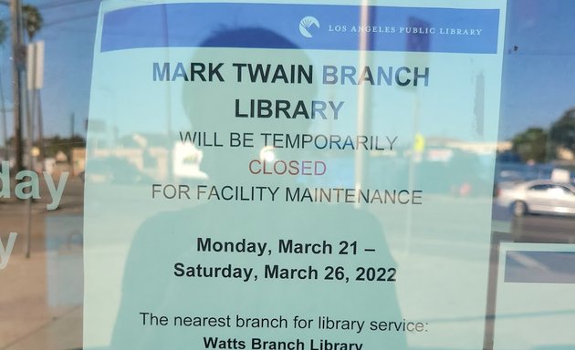 Photo of Mark Twain Branch Library
