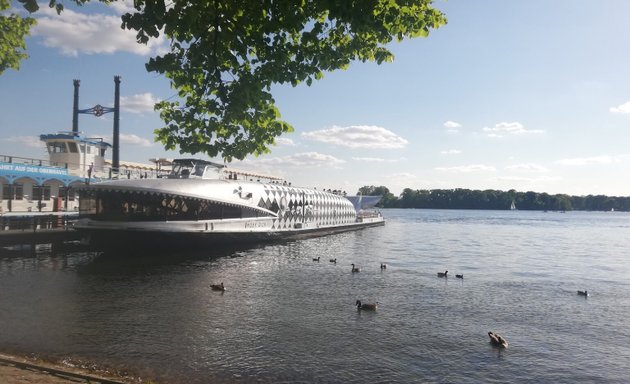 Foto von Stern und Kreisschiffahrt GmbH, Anleger Schlossbrücke/Charlottenburg