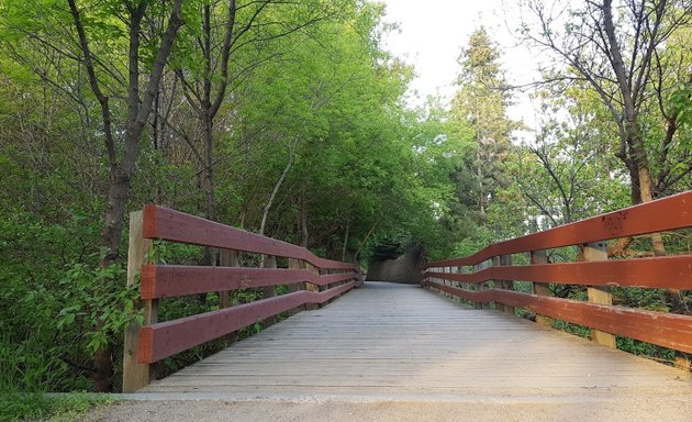 Photo of Gabriel Dumont Park