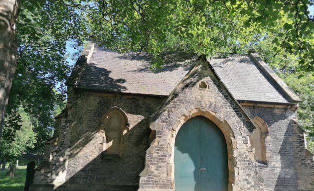 Photo of Castleford Municipal Cemetery