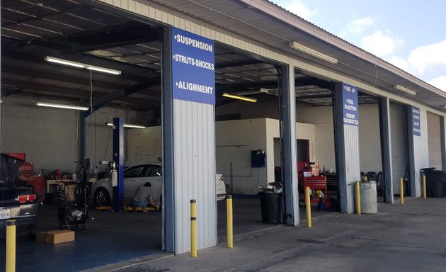 Photo of Northwest Houston Auto Windshield Repair & Tire Store Heights