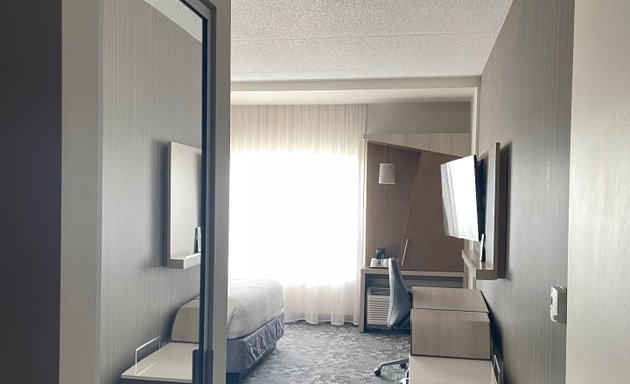 Photo of Courtyard by Marriott Winnipeg Airport