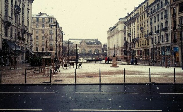 Photo de Place du Général Brosset