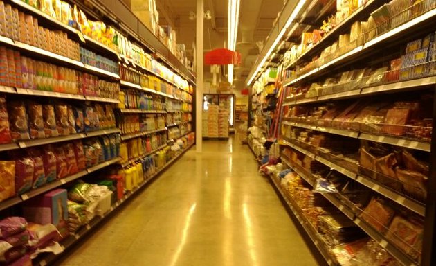 Photo of Lucky Supermarket