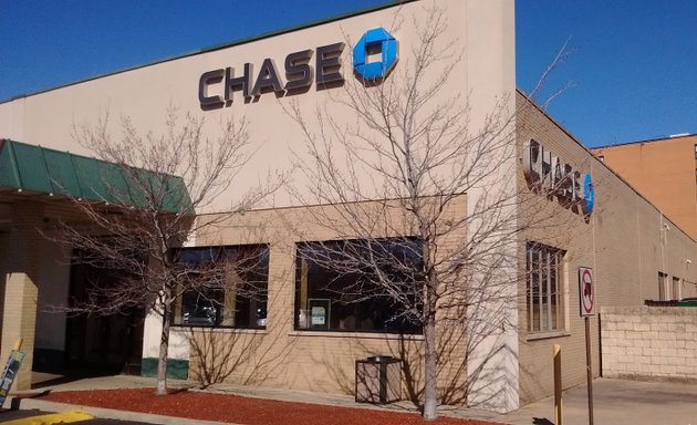 Photo of Chase Bank