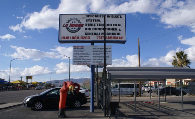 Photo of La Rueda Auto Services