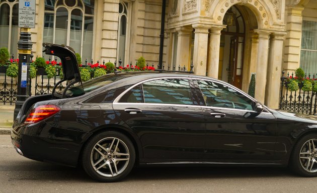 Photo of jm Luxury Chauffeuring ltd