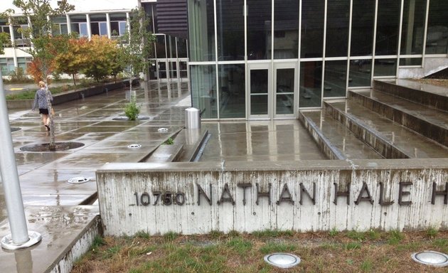 Photo of Nathan Hale High School