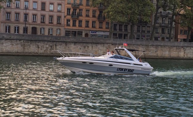 Photo de Lyon by boat