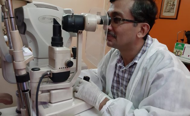 Photo of Dr. Salil Thakur, Thakur Eye Clinic