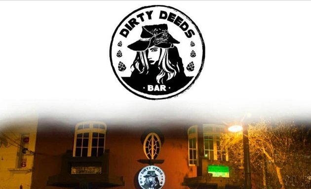 Foto de Dirty Deeds Bar