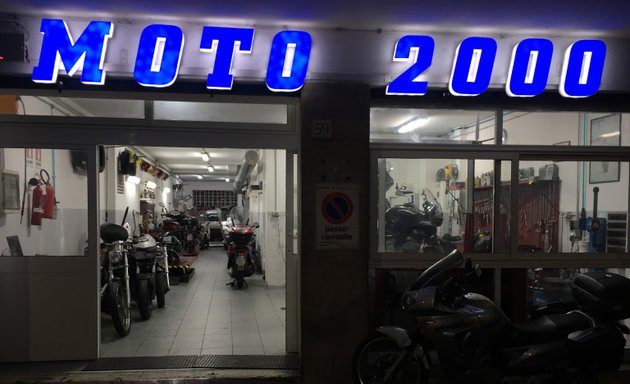 foto Moto 2000 Di GABRIELE TOMASSINI Snc