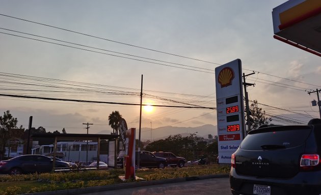 Foto de Gasolinera Shell San Cristóbal