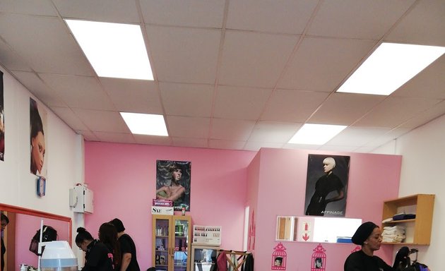Photo of Fehmi's Hair Salon & Barber Shop