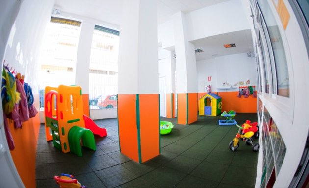 Foto de Guarderia Infantil Málaga. Escuela Infantil. Su niño a través de Internet. Pequeño Picasso