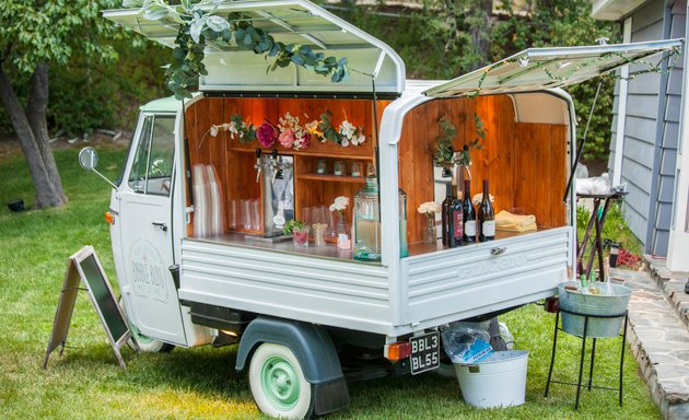 Photo of Bubbles and Brews Truck