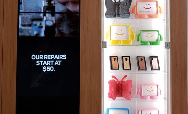 Photo of CaseMogul Phone Repair Calgary - Market Mall