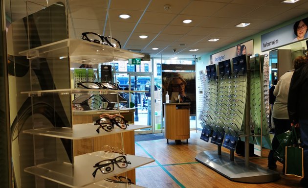 Photo of Specsavers Opticians and Audiologists - Romford