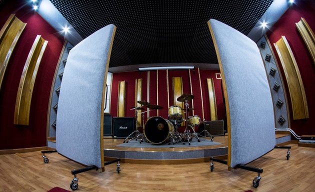 foto Village Recording Studio