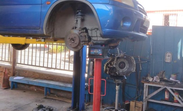 Foto de Montecarlo Car Service: Taller Mecánico | Mecánico a DOMICILIO