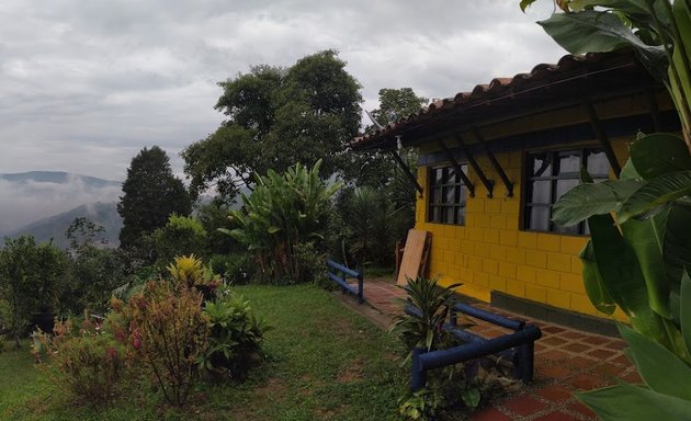 Foto de Casa amarilla