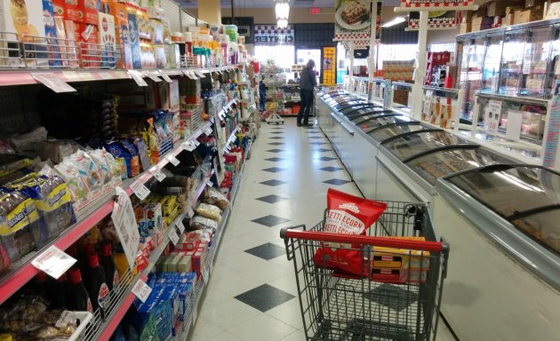 Photo of Grocery Outlet