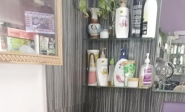 Photo of A star unisex salon