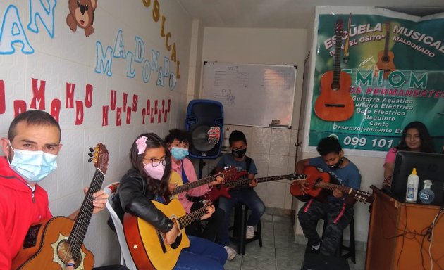 Foto de Escuela Musical Iva "El Osito" Maldonado