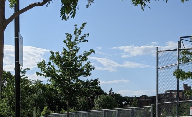 Photo of Parc Jarry baseball fields