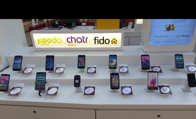 Photo of WOW! mobile boutique - Telus Rogers Koodo Fido Authorized Retailer