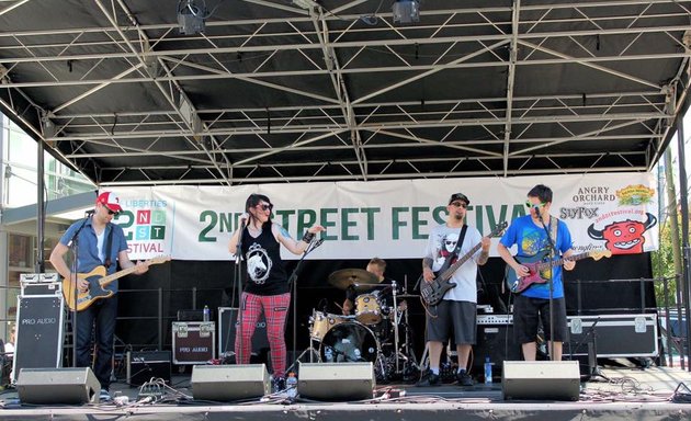 Photo of 2nd St Festival