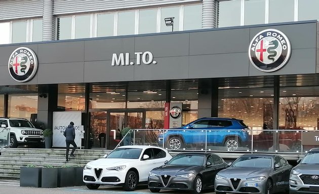foto Mi.To. - Concessionaria Alfa Romeo