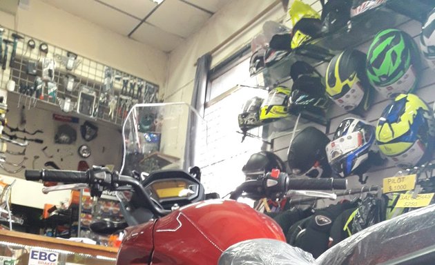 Foto de Rubibikes (Taller y venta de repuestos de motos)