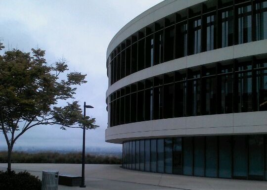 Photo of LMU Library Hannon