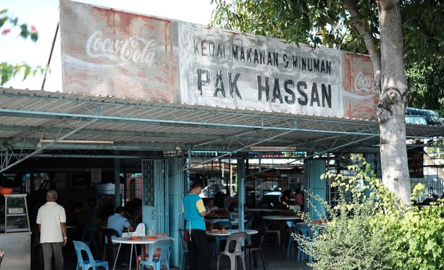 Photo of Port Lejen, Kedai Makanan Dan Minuman Pak Hassan