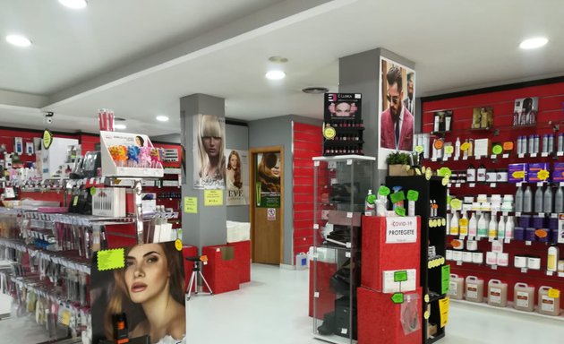 Foto de Tiendas GXs - Albacete - Productos de peluquería y estética
