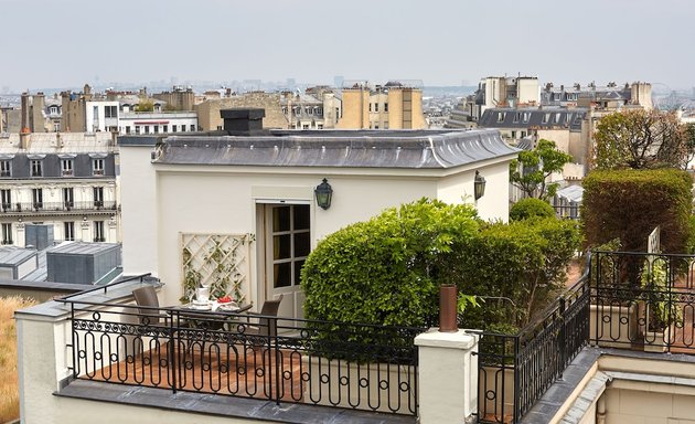 Photo de Hôtel Raphael Paris