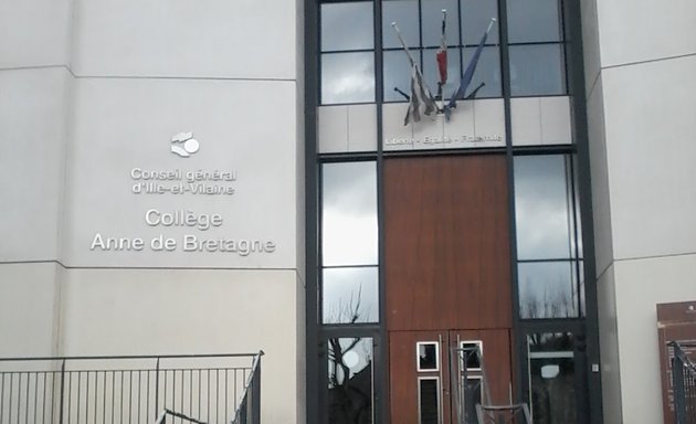 Photo de Collège Anne de Bretagne