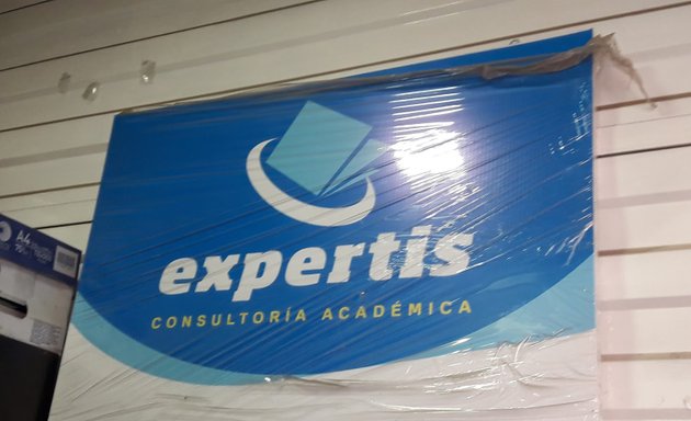 Foto de expertis CONSULTORÍA ACADÉMICA