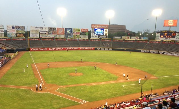 Foto de Estadio de Béisbol Monterrey
